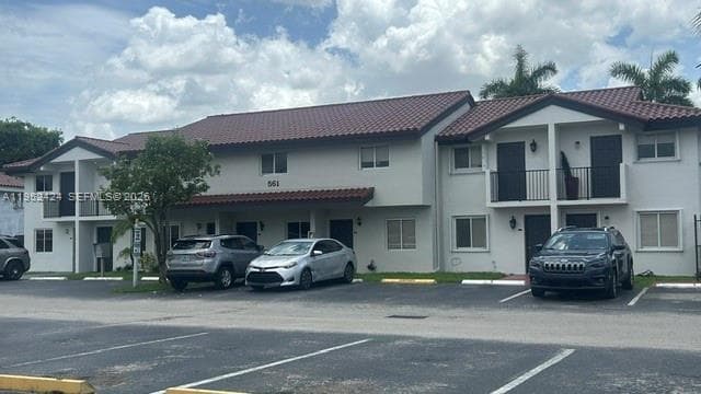 560 NW 82nd Pl # 306, Miami FL 33126 — 1