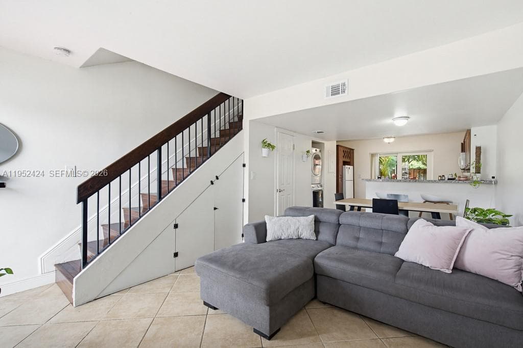 560 NW 82nd Pl # 306, Miami FL 33126 — 5