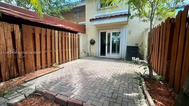 560 NW 82nd Pl # 306, Miami FL 33126 — 50