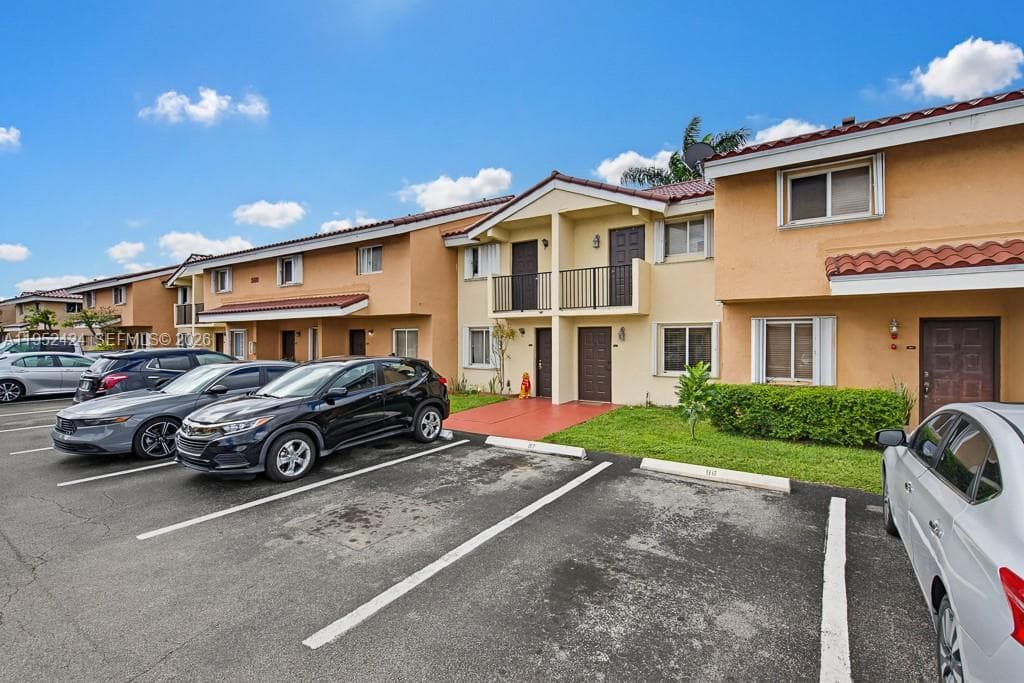 560 NW 82nd Pl # 306, Miami FL 33126 — 4