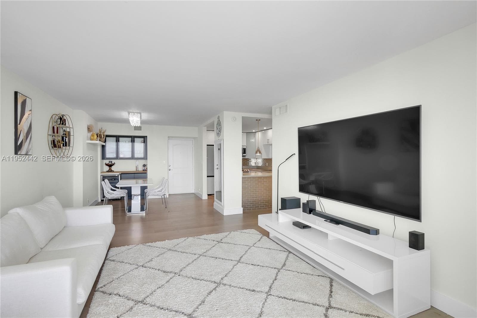 100 Bayview Dr # 1008, Sunny Isles Beach FL 33160 — 17