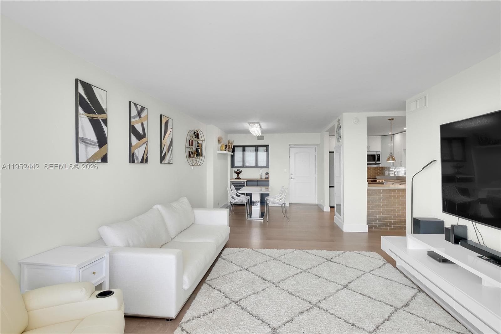 100 Bayview Dr # 1008, Sunny Isles Beach FL 33160 — 16