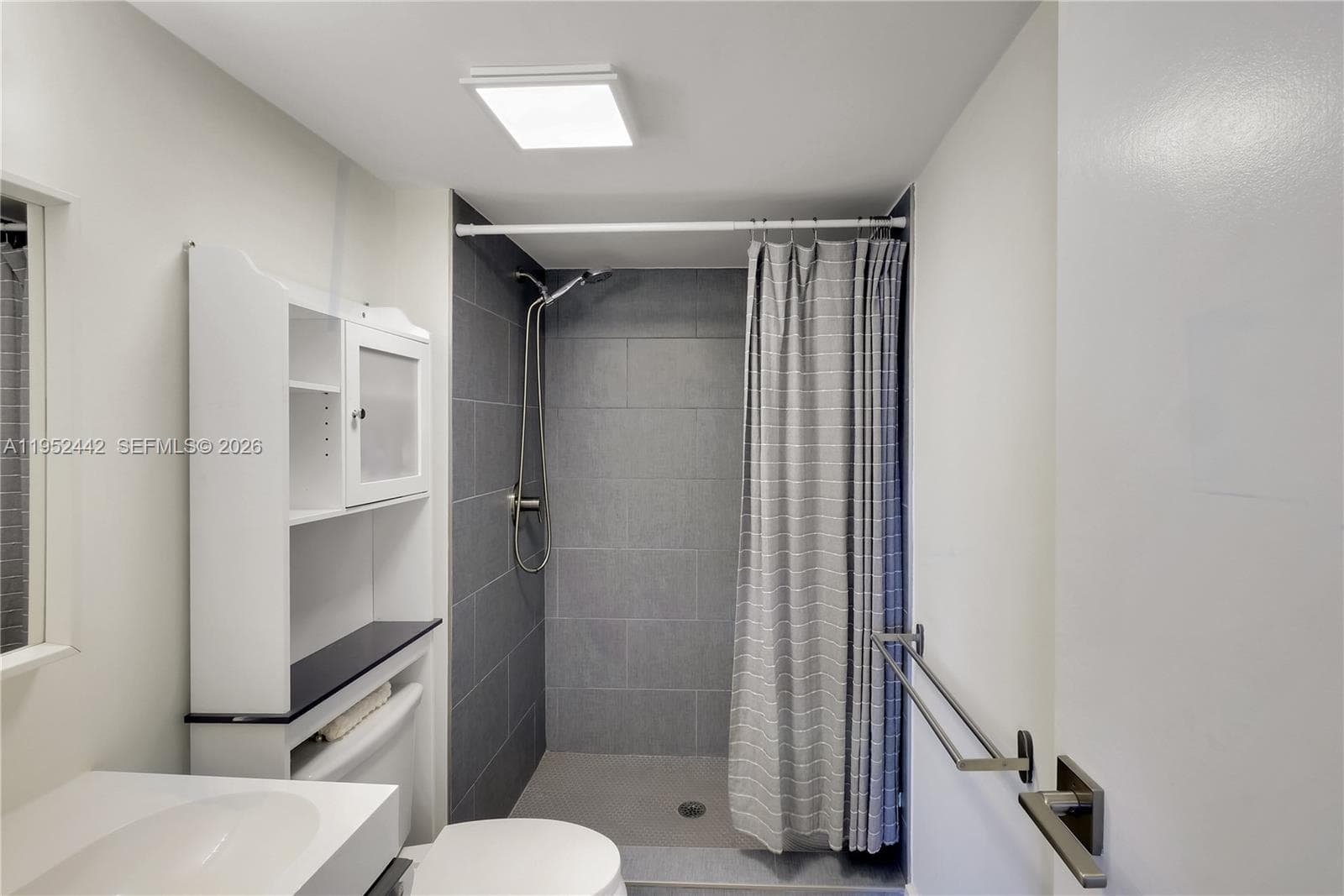 100 Bayview Dr # 1008, Sunny Isles Beach FL 33160 — 26