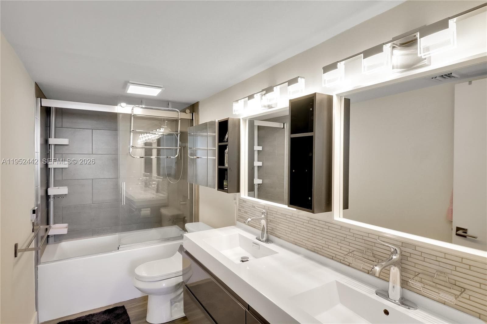 100 Bayview Dr # 1008, Sunny Isles Beach FL 33160 — 32