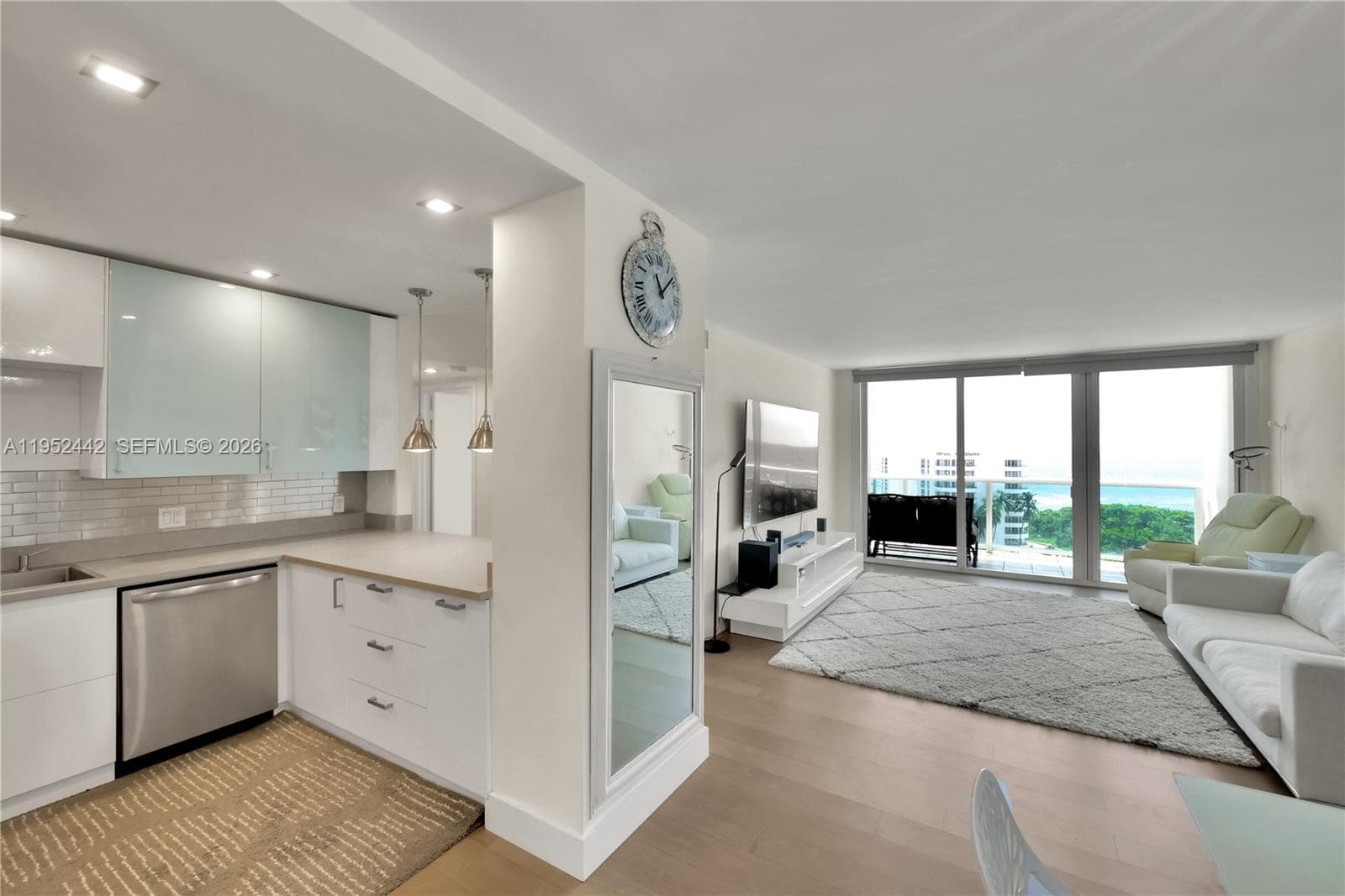 100 Bayview Dr # 1008, Sunny Isles Beach FL 33160 — 1