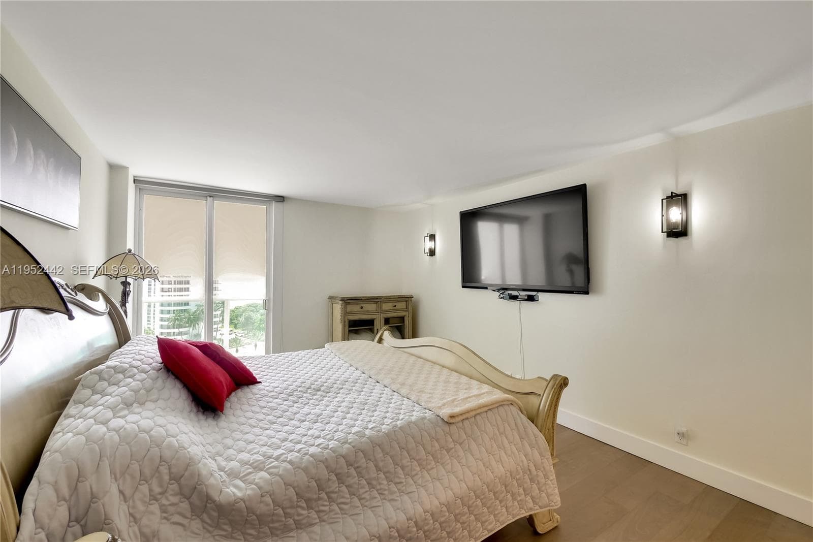 100 Bayview Dr # 1008, Sunny Isles Beach FL 33160 — 30