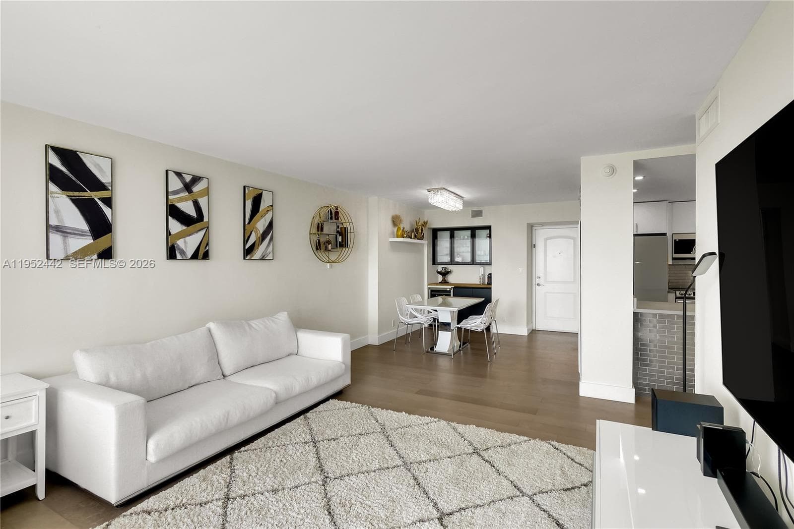 100 Bayview Dr # 1008, Sunny Isles Beach FL 33160 — 15