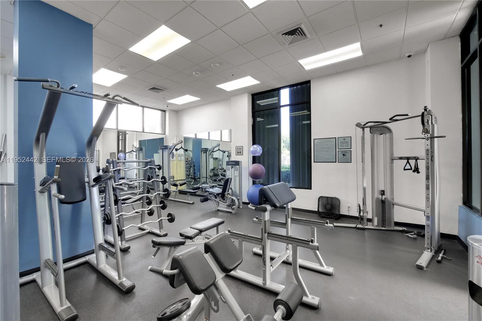 100 Bayview Dr # 1008, Sunny Isles Beach FL 33160 — 48