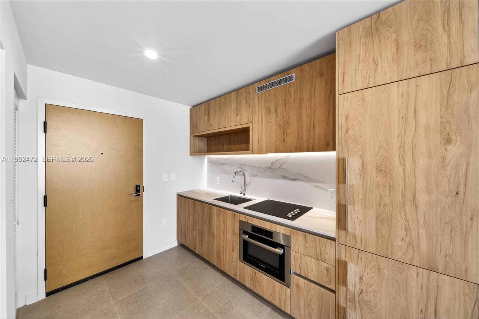 11 NE 6 ST # 3210, Miami FL 33132 — 27