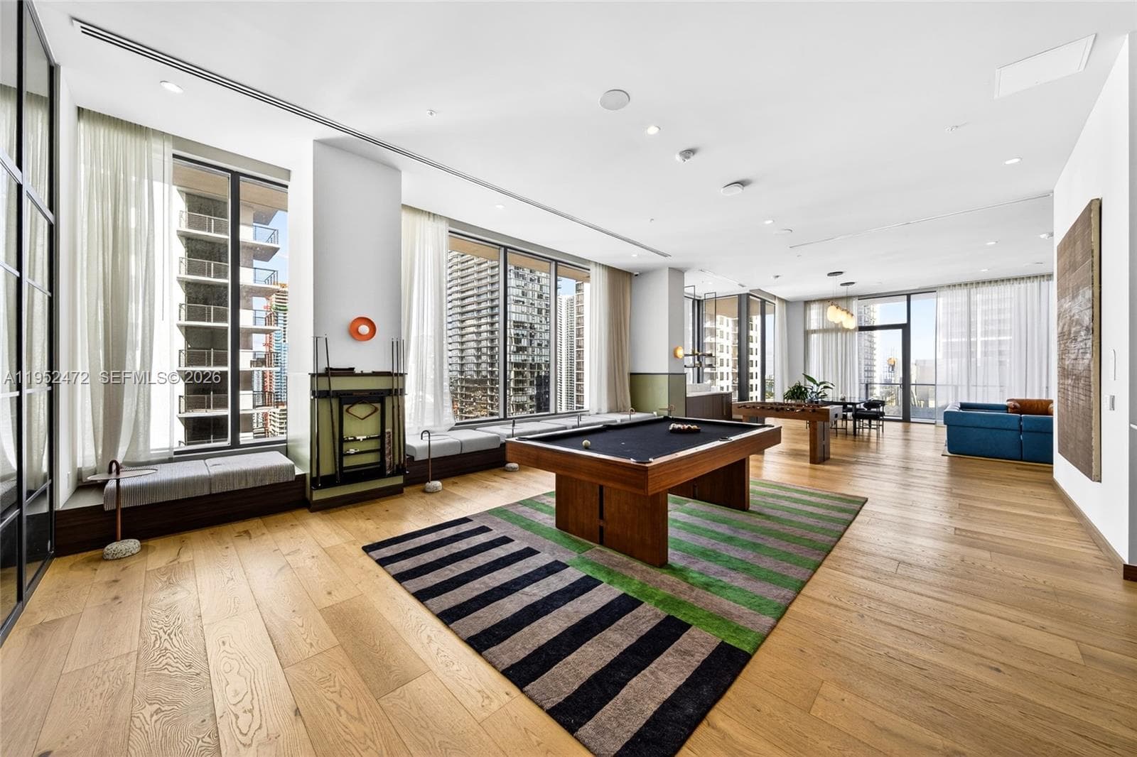 11 NE 6 ST # 3210, Miami FL 33132 — 15