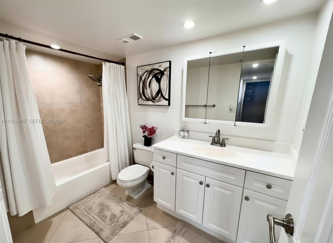 2401 Collins Ave # 509, Miami Beach FL 33140 — 12