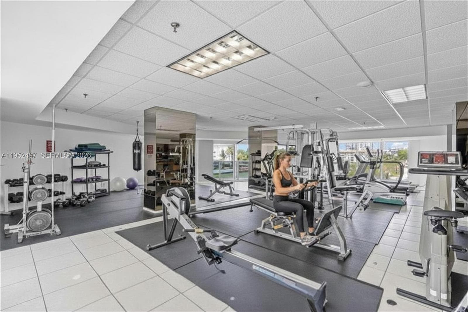 2401 Collins Ave # 509, Miami Beach FL 33140 — 21