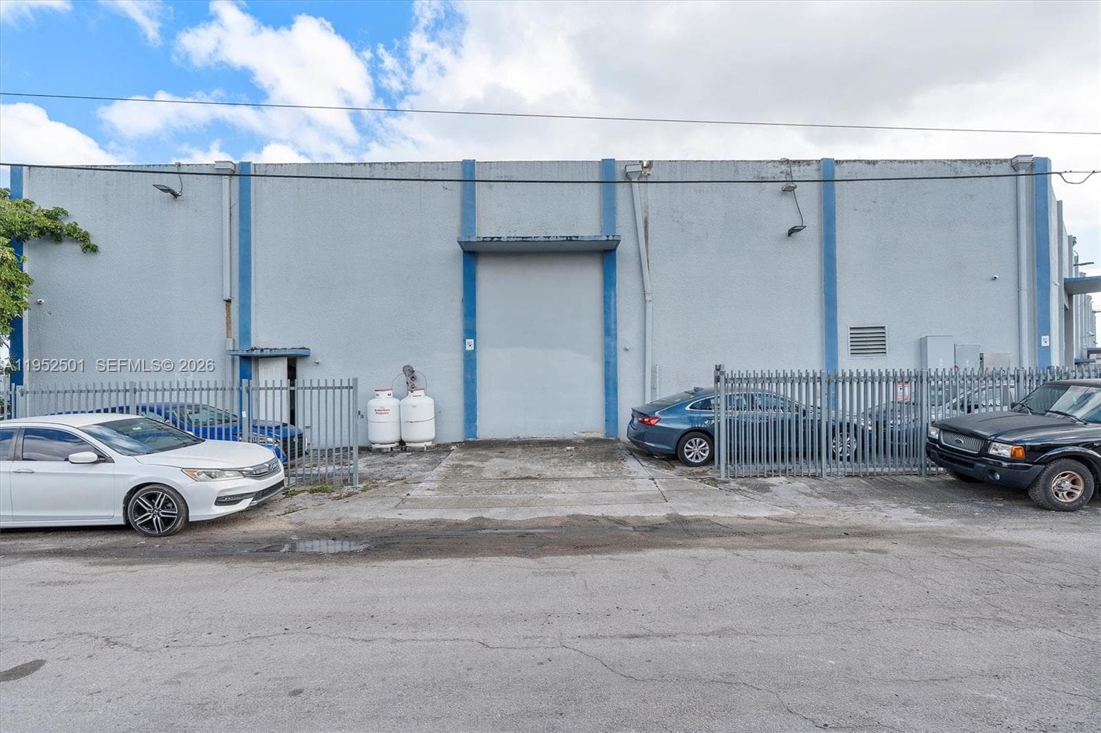 660 NW 137th St, North Miami FL 33168 — 9