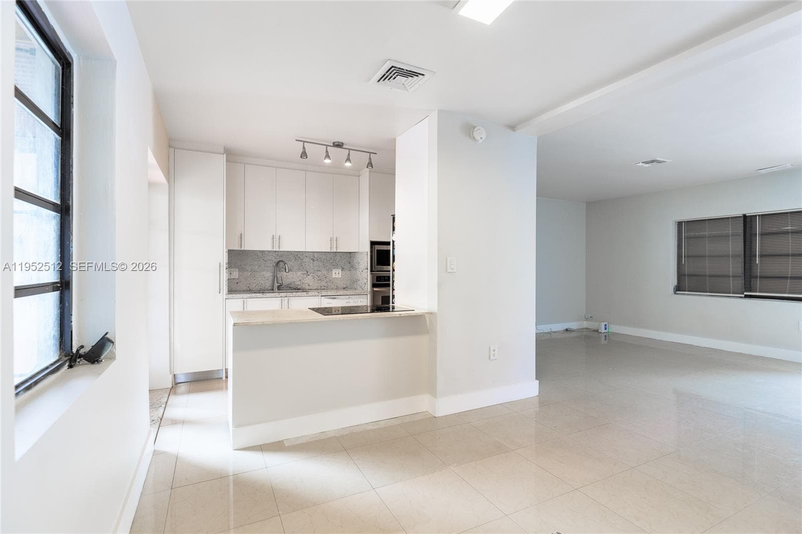 14601 NW 10th Ave, Miami FL 33168 — 7