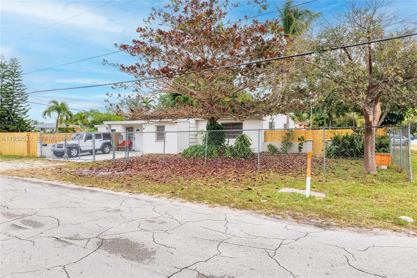 14601 NW 10th Ave, Miami FL 33168 — 37