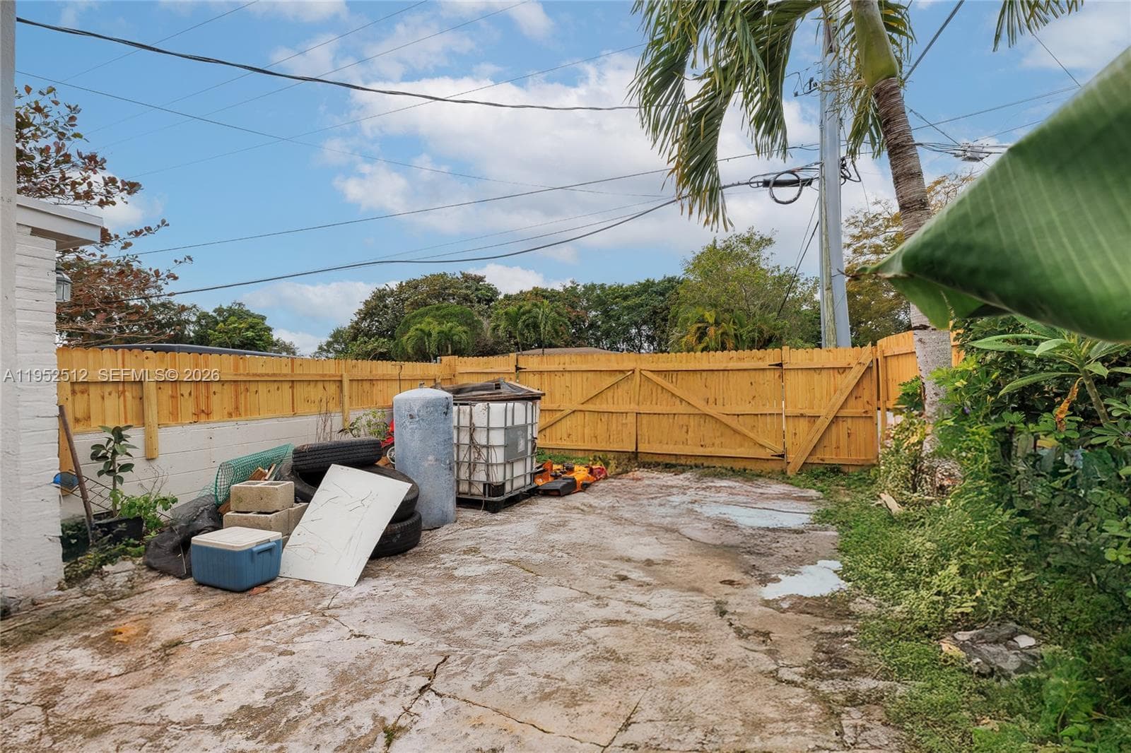 14601 NW 10th Ave, Miami FL 33168 — 39