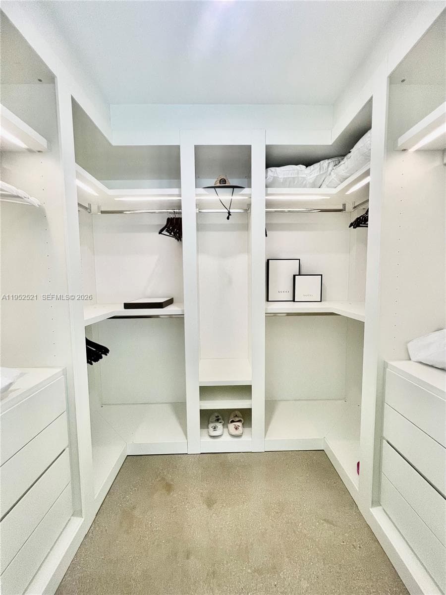 50 S Pointe Dr, Miami Beach FL 33139 — 7