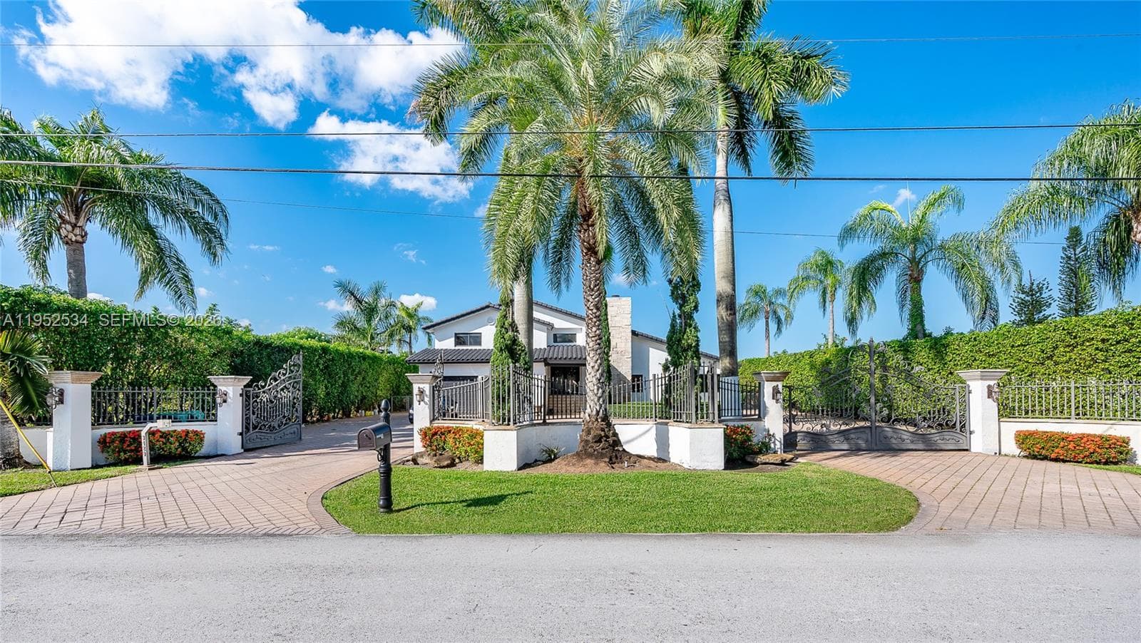 3420 SW 129th Ave, Miami FL 33175 — 3