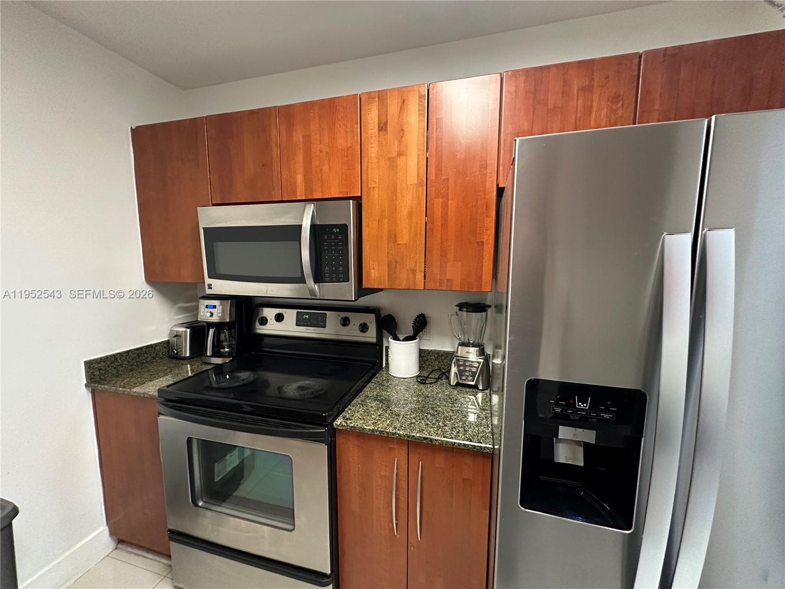 1200 Brickell Bay Dr # 1712, Miami FL 33131 — 17
