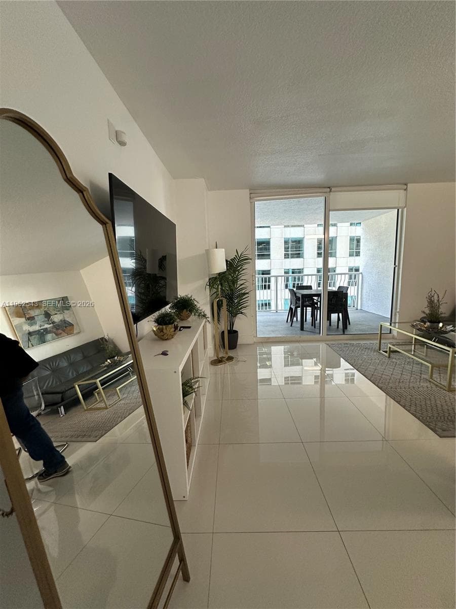 1200 Brickell Bay Dr # 1712, Miami FL 33131 — 9
