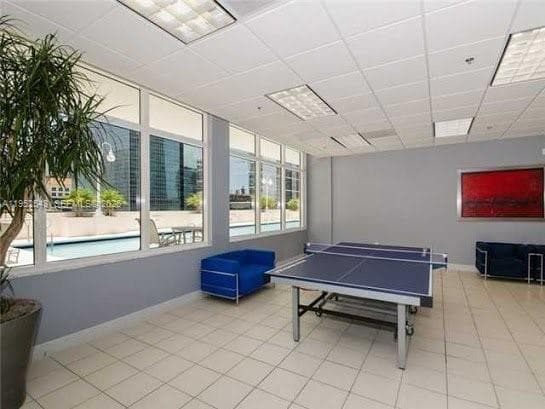 1200 Brickell Bay Dr # 1712, Miami FL 33131 — 30