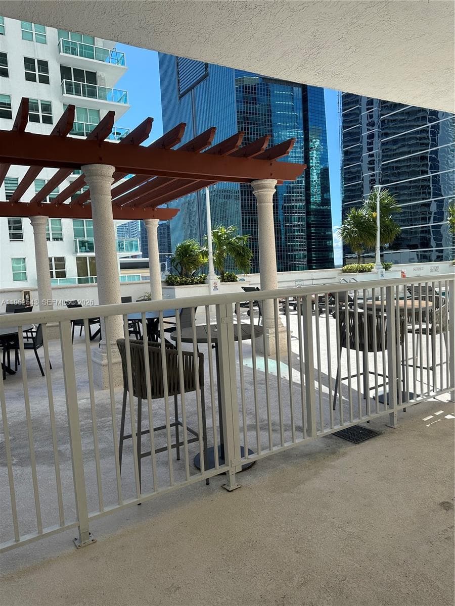 1200 Brickell Bay Dr # 1712, Miami FL 33131 — 25