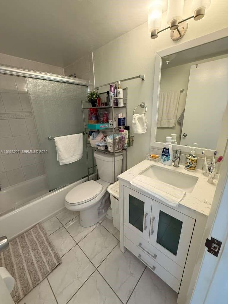 5501 NW 7th St # E207, Miami FL 33126 — 10