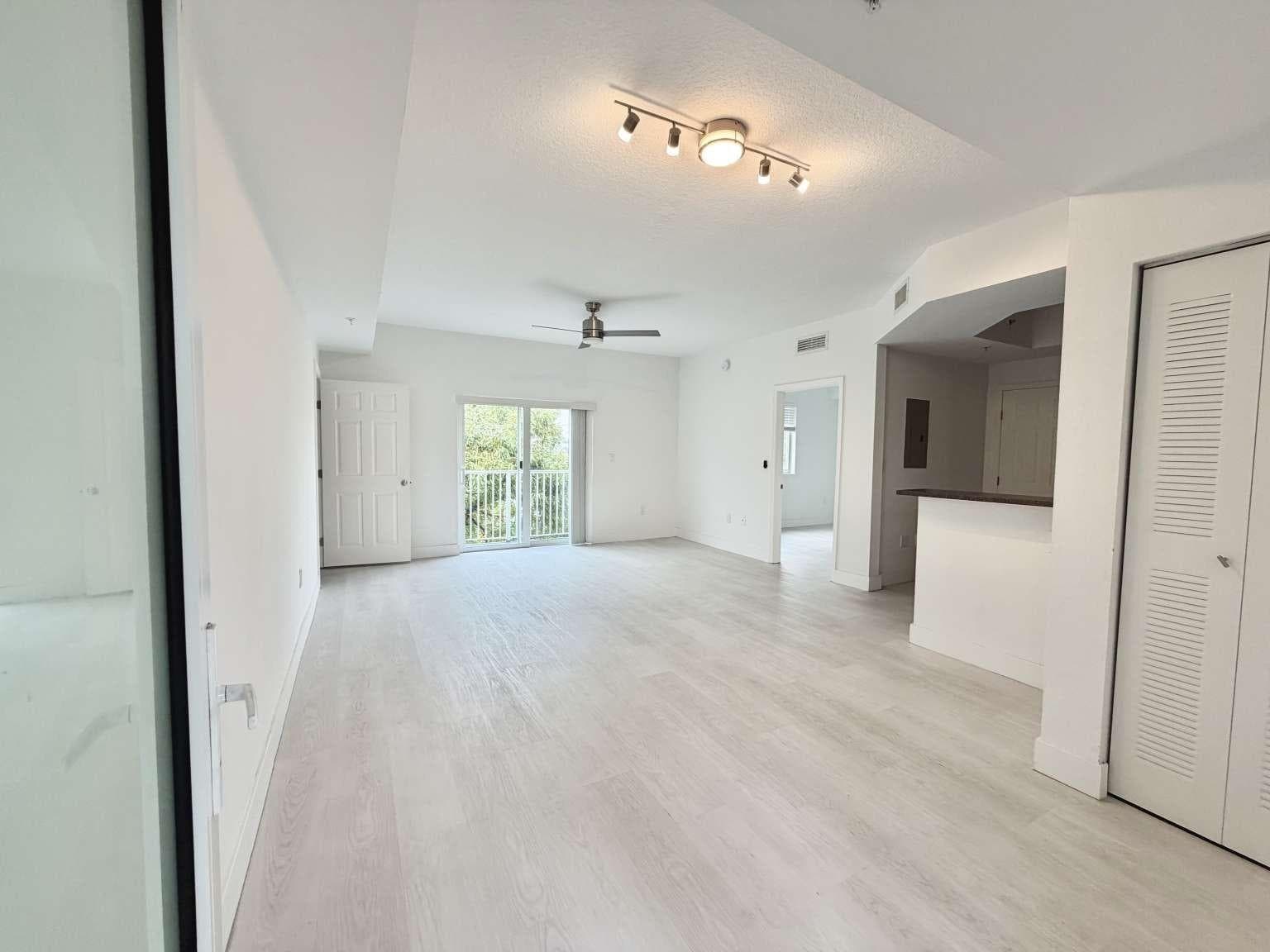 7516 NE 1st Avenue # 302, Miami FL 33138 — 2