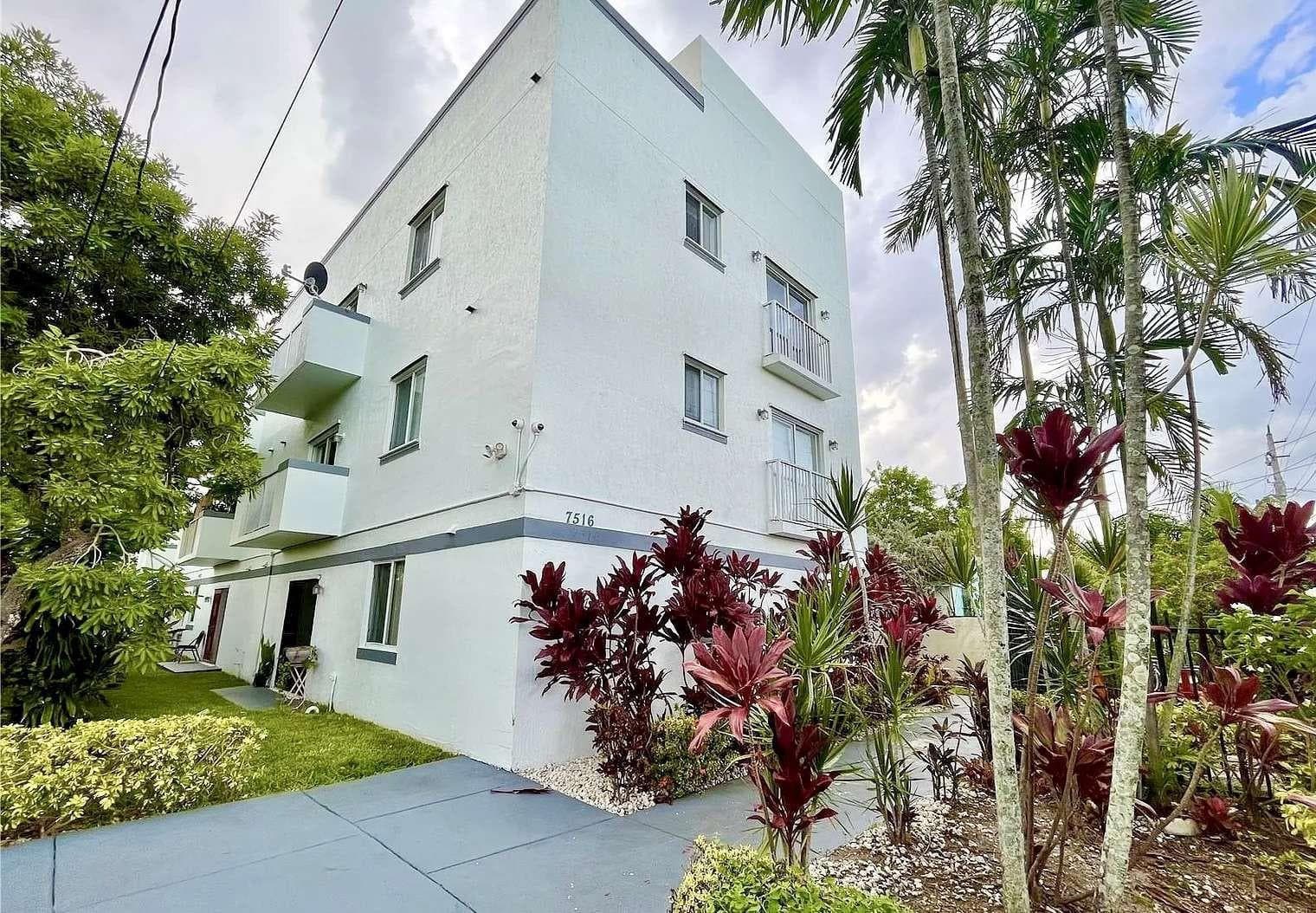 7516 NE 1st Avenue # 302, Miami FL 33138 — 1