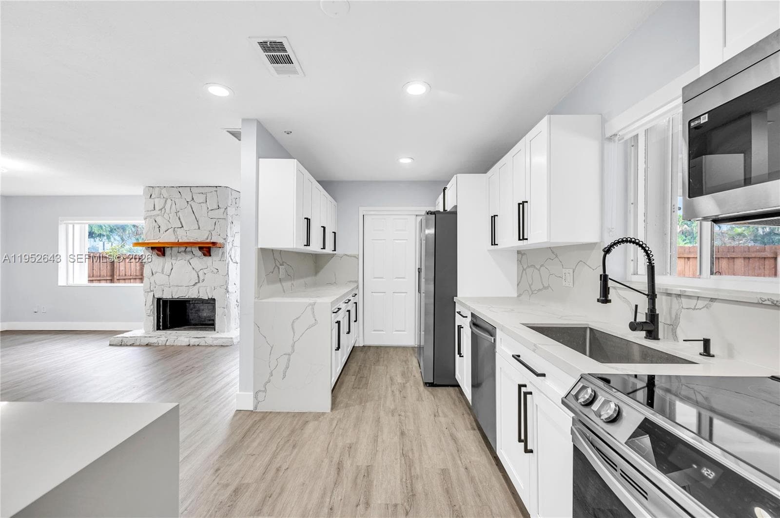 15930 SW 90th Ave, Palmetto Bay FL 33157 — 32