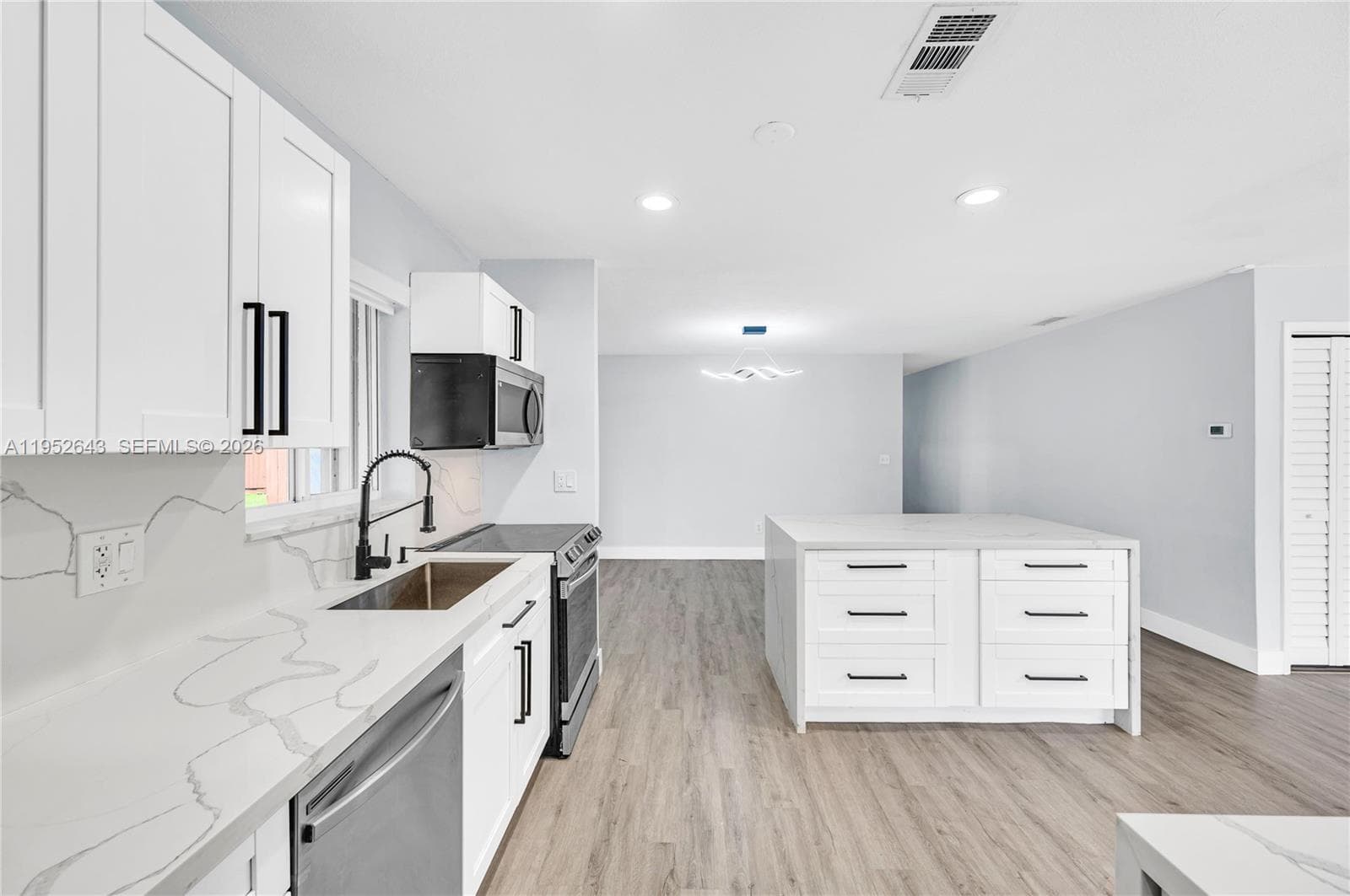 15930 SW 90th Ave, Palmetto Bay FL 33157 — 33