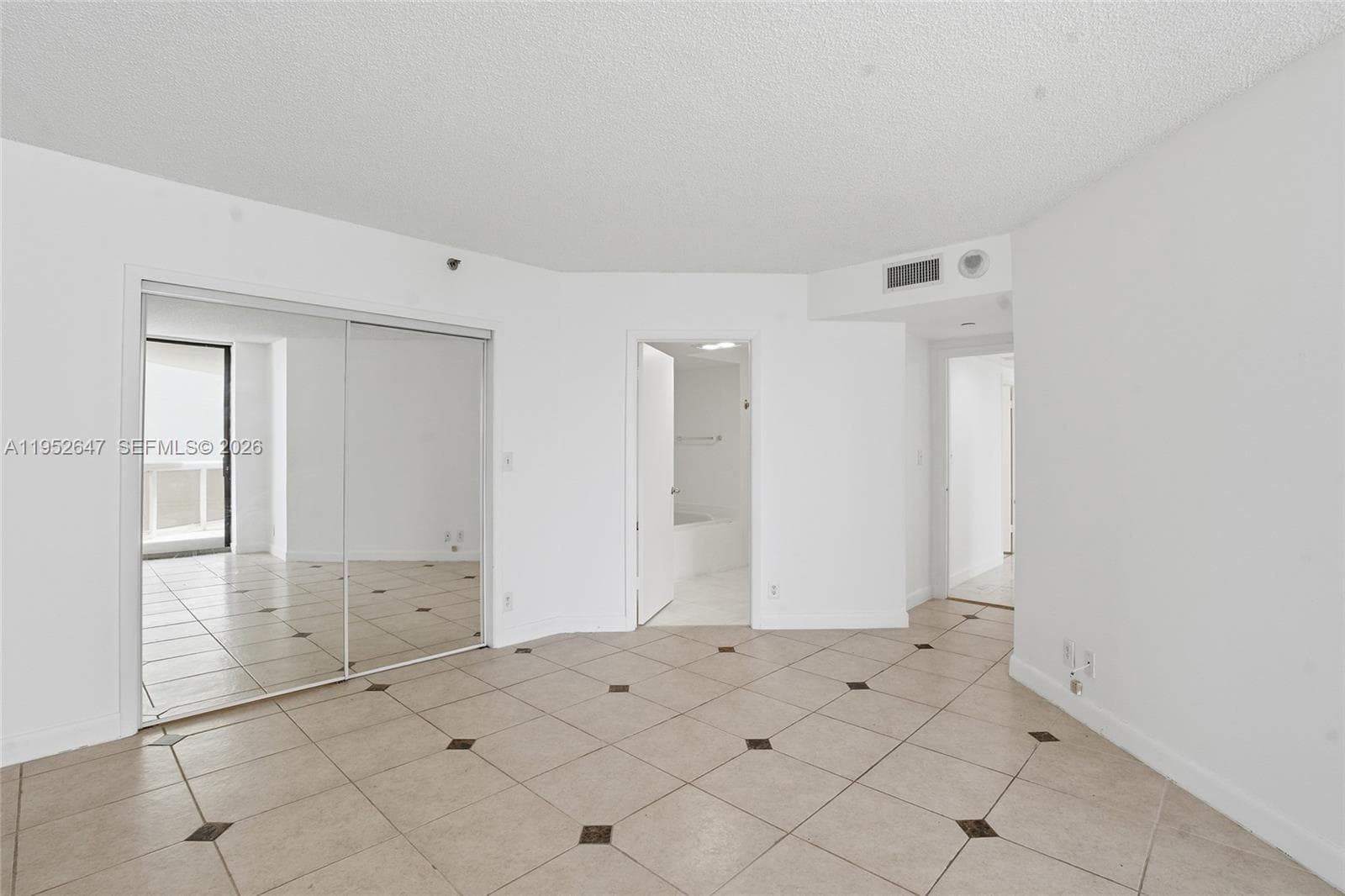 20185 E Country Club Dr # 502, Aventura FL 33180 — 12