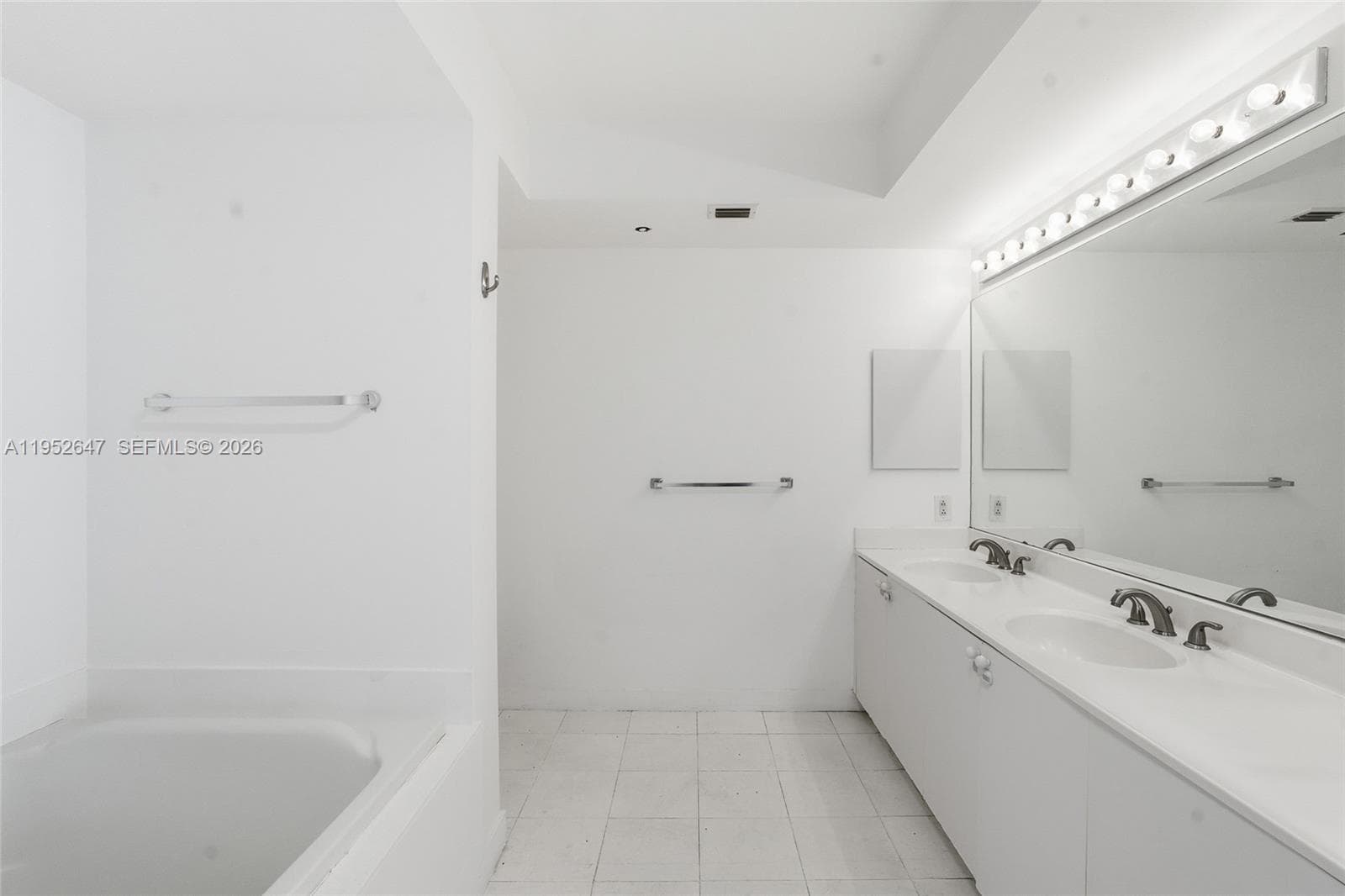 20185 E Country Club Dr # 502, Aventura FL 33180 — 14