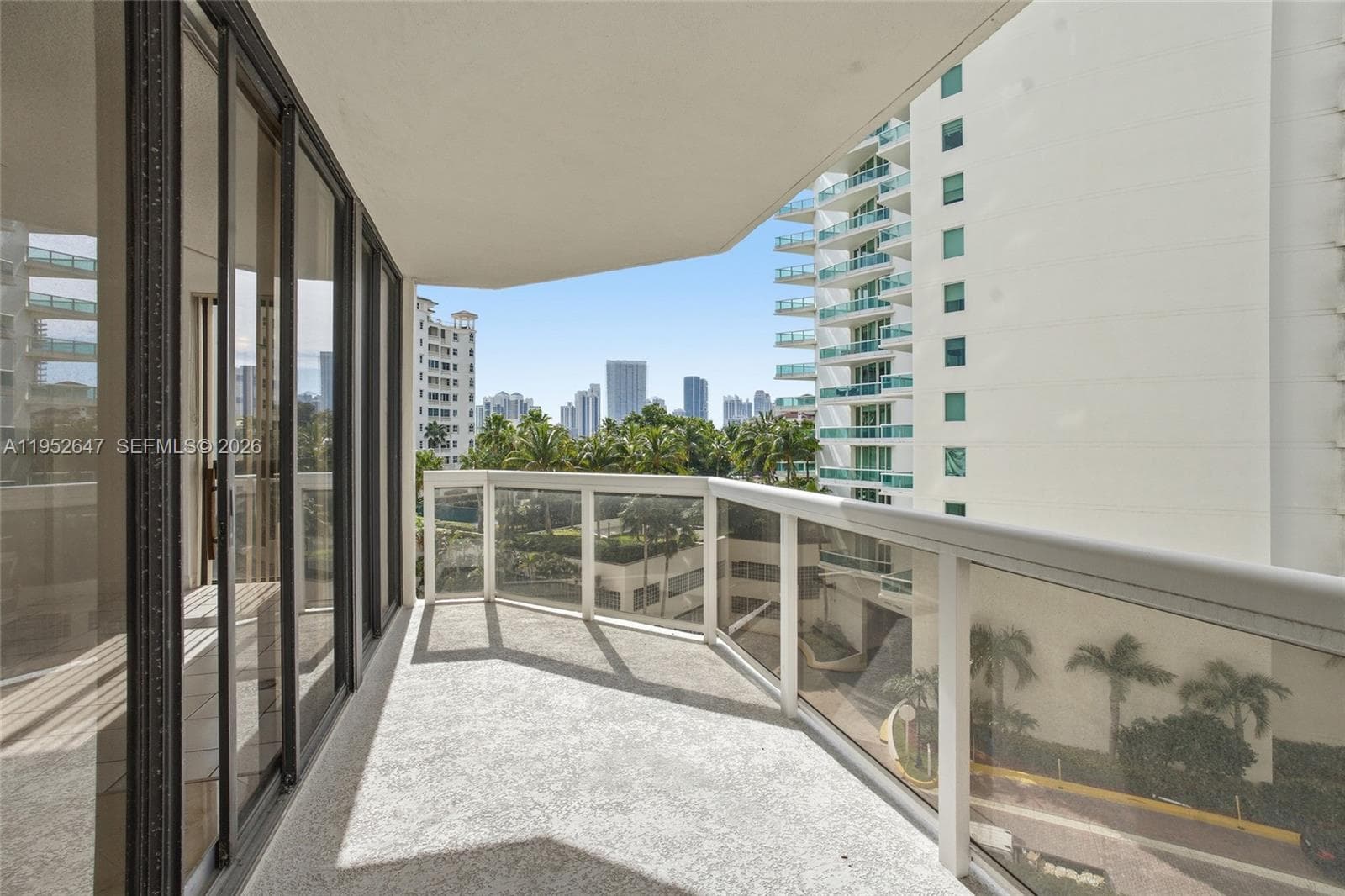 20185 E Country Club Dr # 502, Aventura FL 33180 — 11