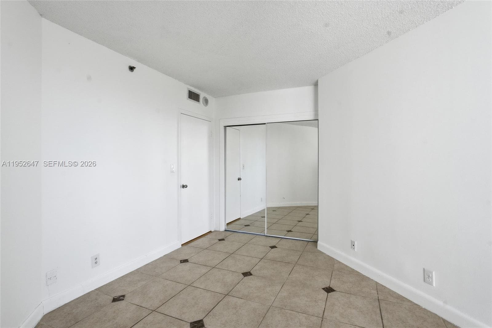 20185 E Country Club Dr # 502, Aventura FL 33180 — 19