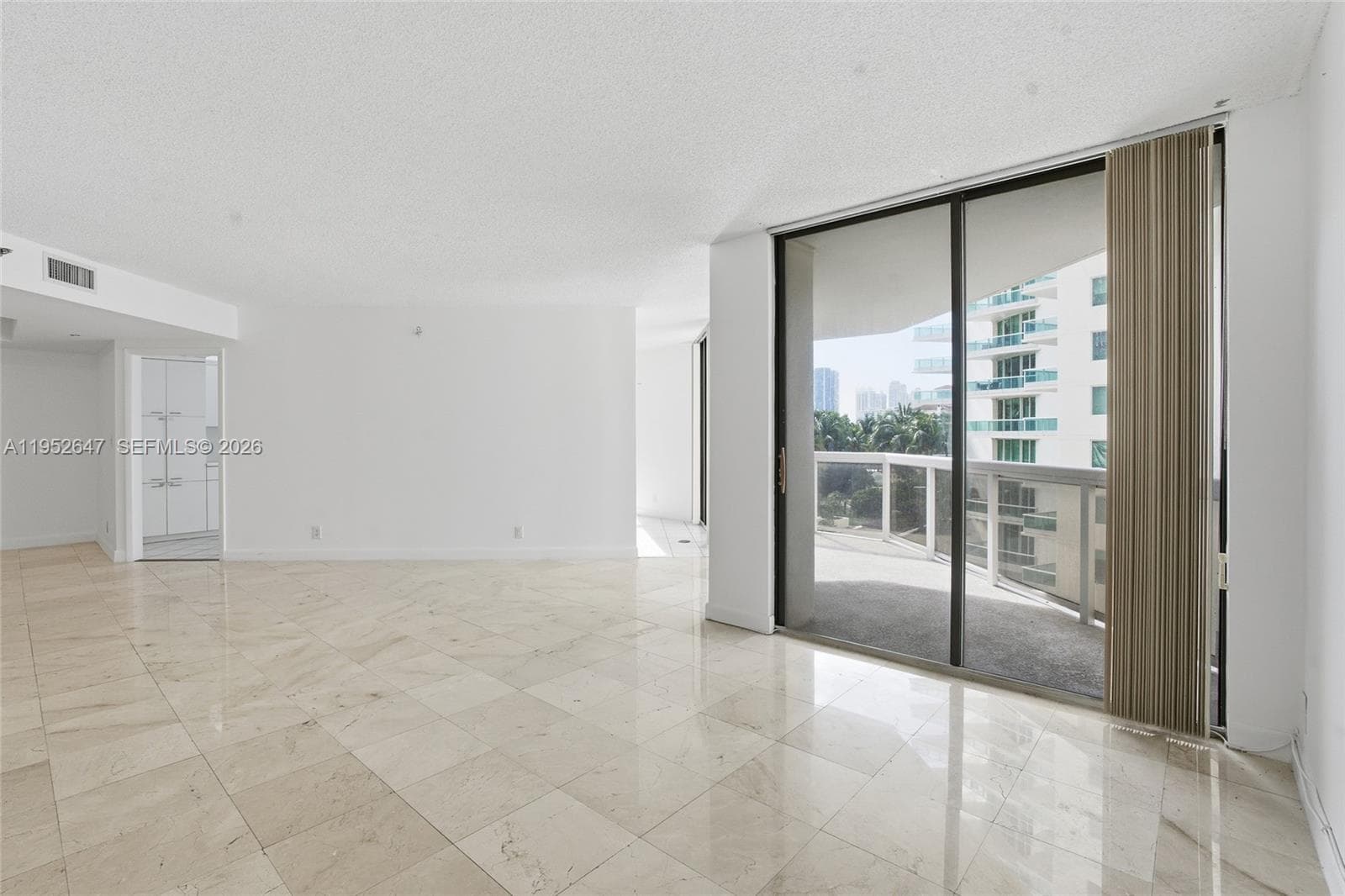 20185 E Country Club Dr # 502, Aventura FL 33180 — 4