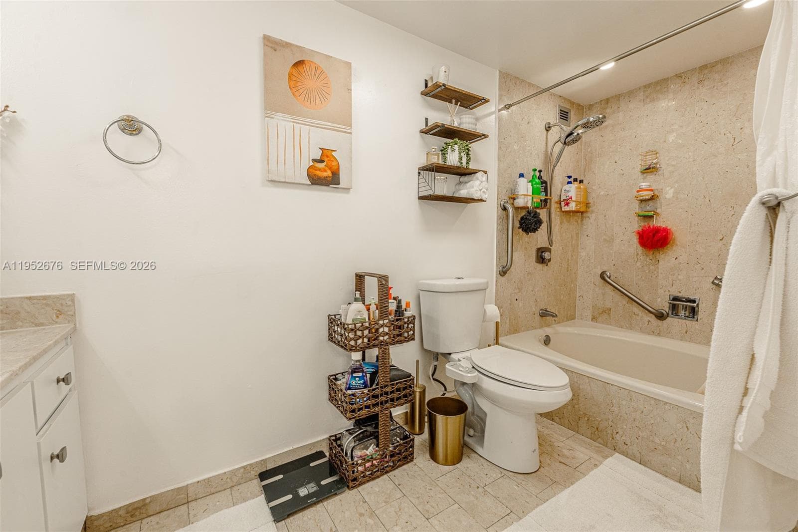 1800 NE 114th St # 909, Miami FL 33181 — 38