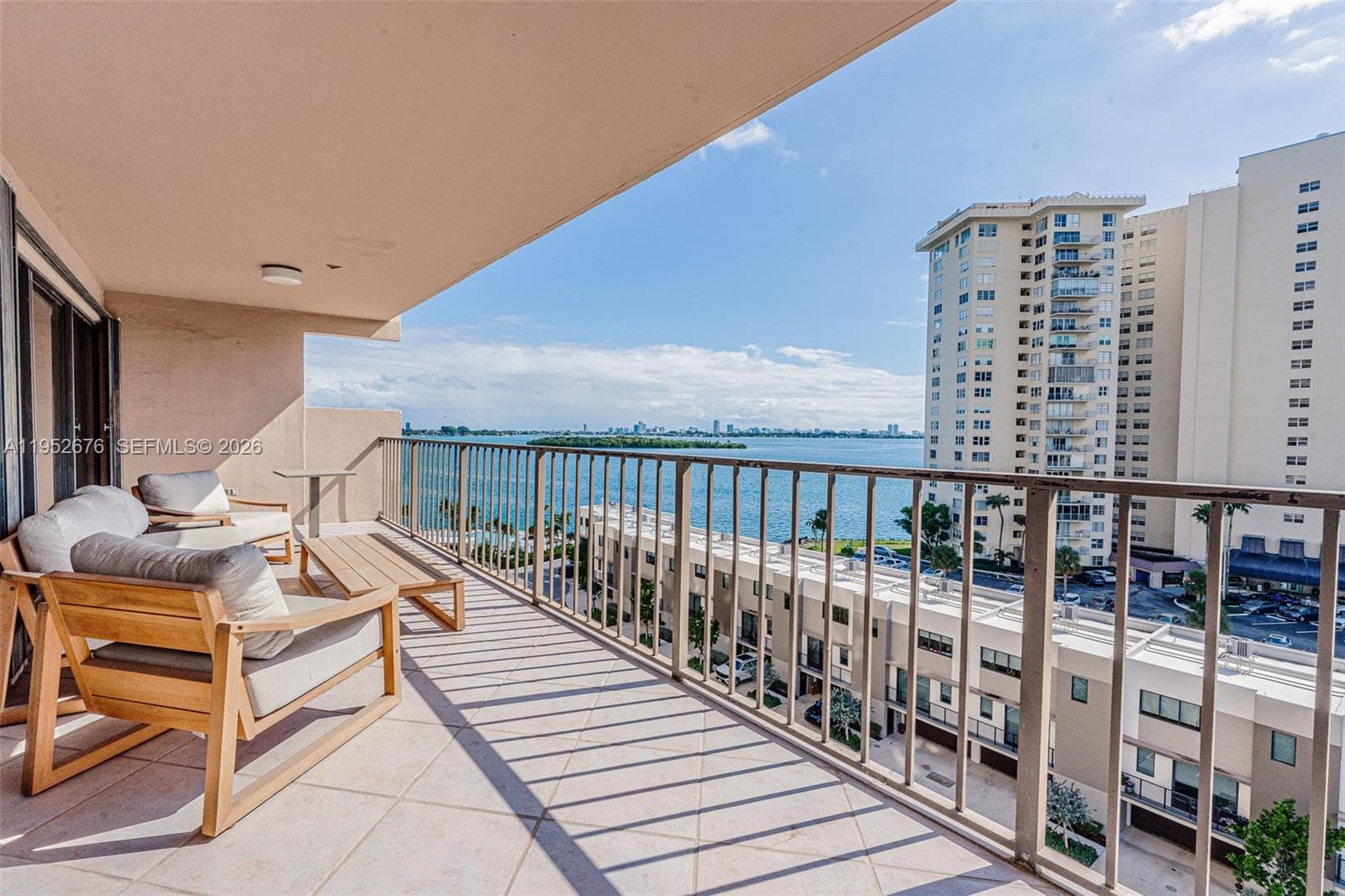 1800 NE 114th St # 909, Miami FL 33181 — 58