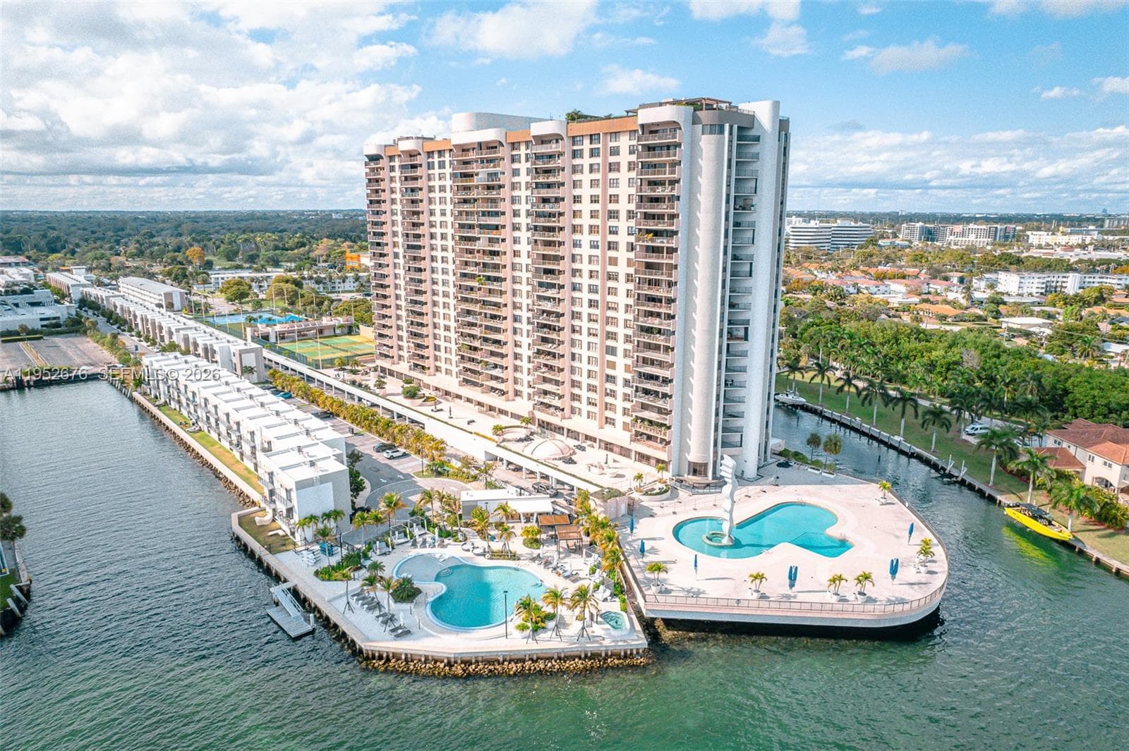 1800 NE 114th St # 909, Miami FL 33181 — 68