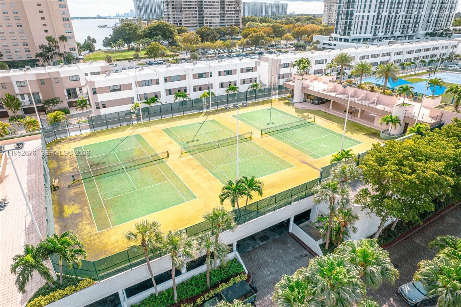 1800 NE 114th St # 909, Miami FL 33181 — 74