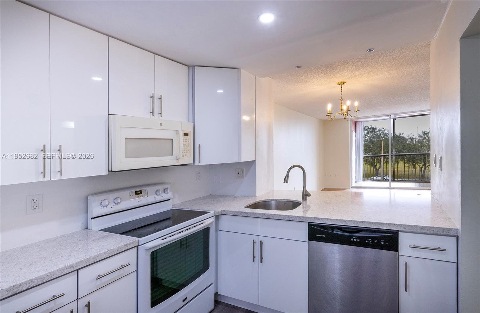 19701 SW 114th Ave # 364, Miami FL 33157 — 1