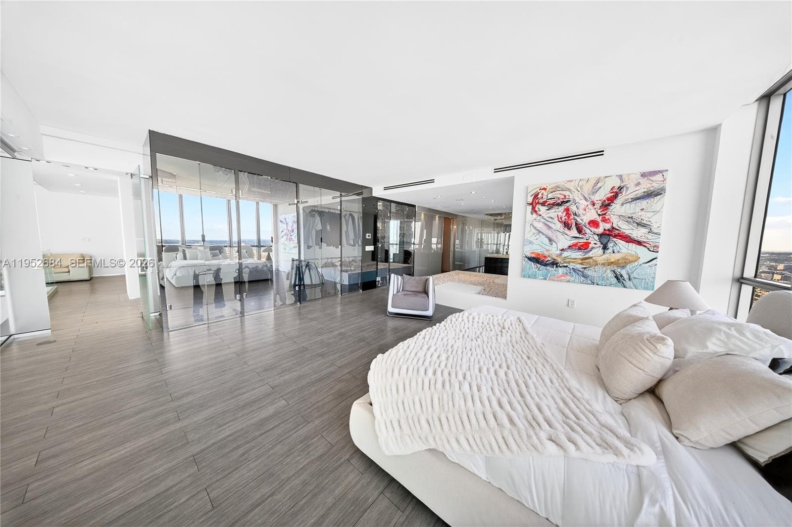 1100 Biscayne Blvd # 5306, Miami FL 33132 — 17
