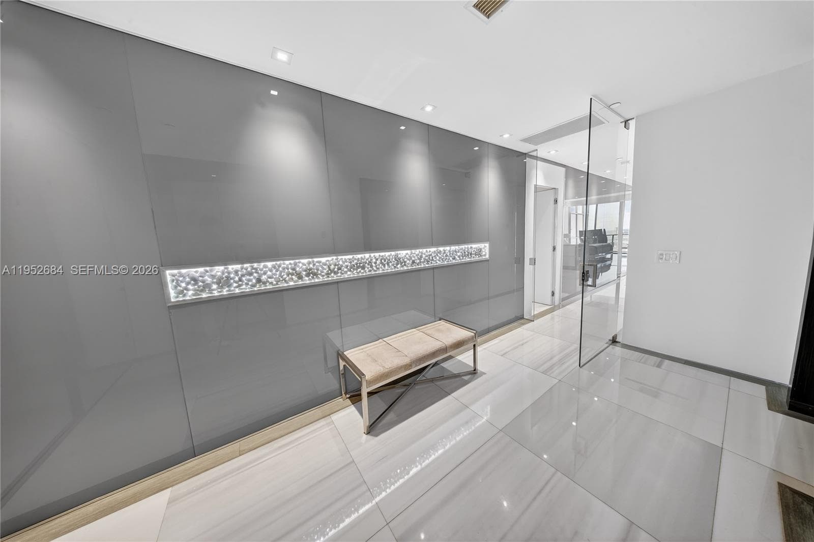 1100 Biscayne Blvd # 5306, Miami FL 33132 — 47