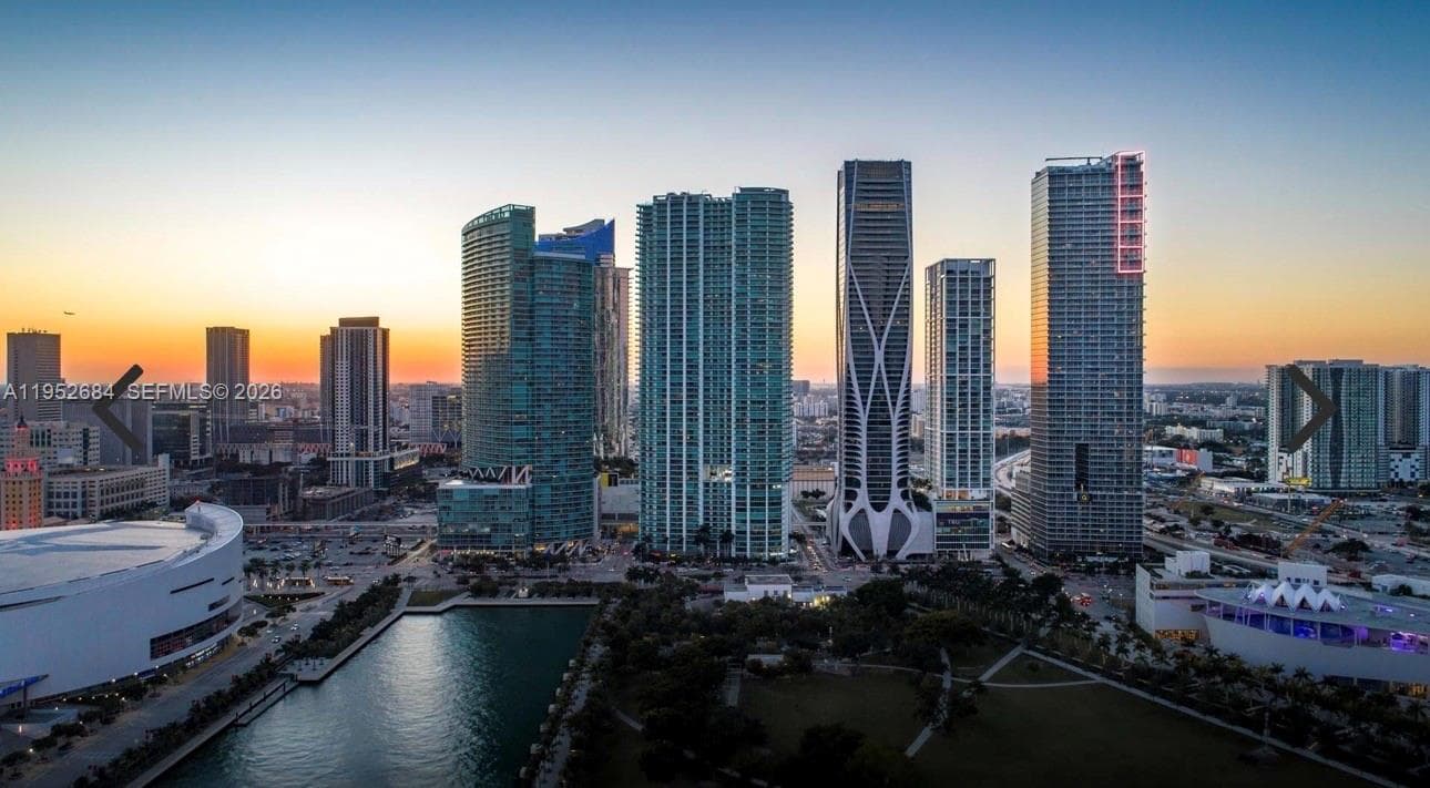 1100 Biscayne Blvd # 5306, Miami FL 33132 — 77