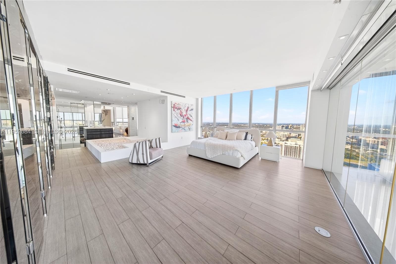 1100 Biscayne Blvd # 5306, Miami FL 33132 — 63