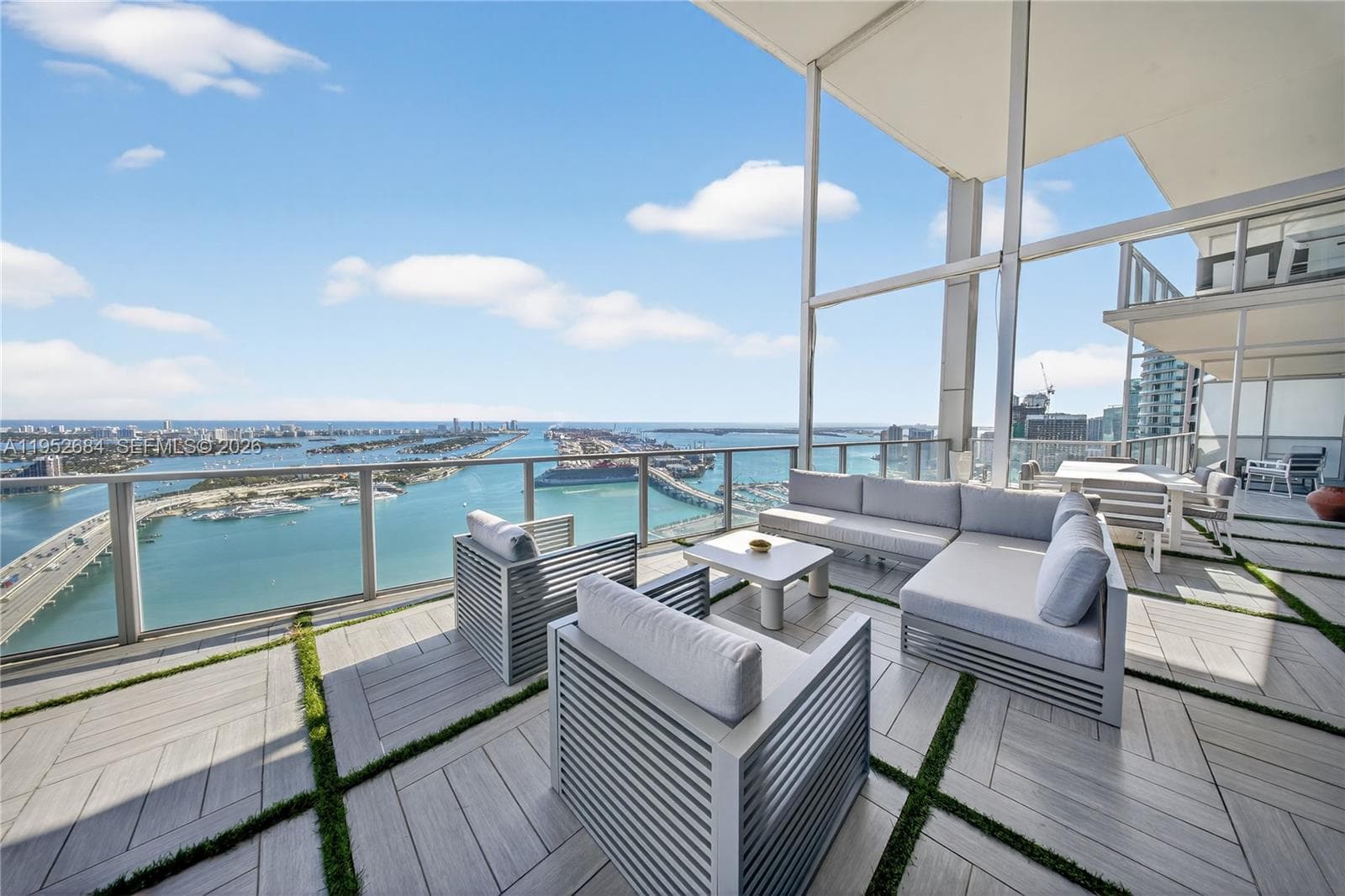 1100 Biscayne Blvd # 5306, Miami FL 33132 — 1
