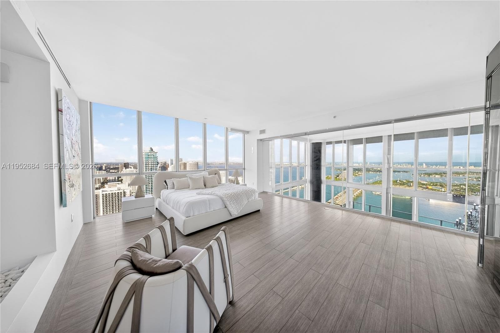 1100 Biscayne Blvd # 5306, Miami FL 33132 — 5