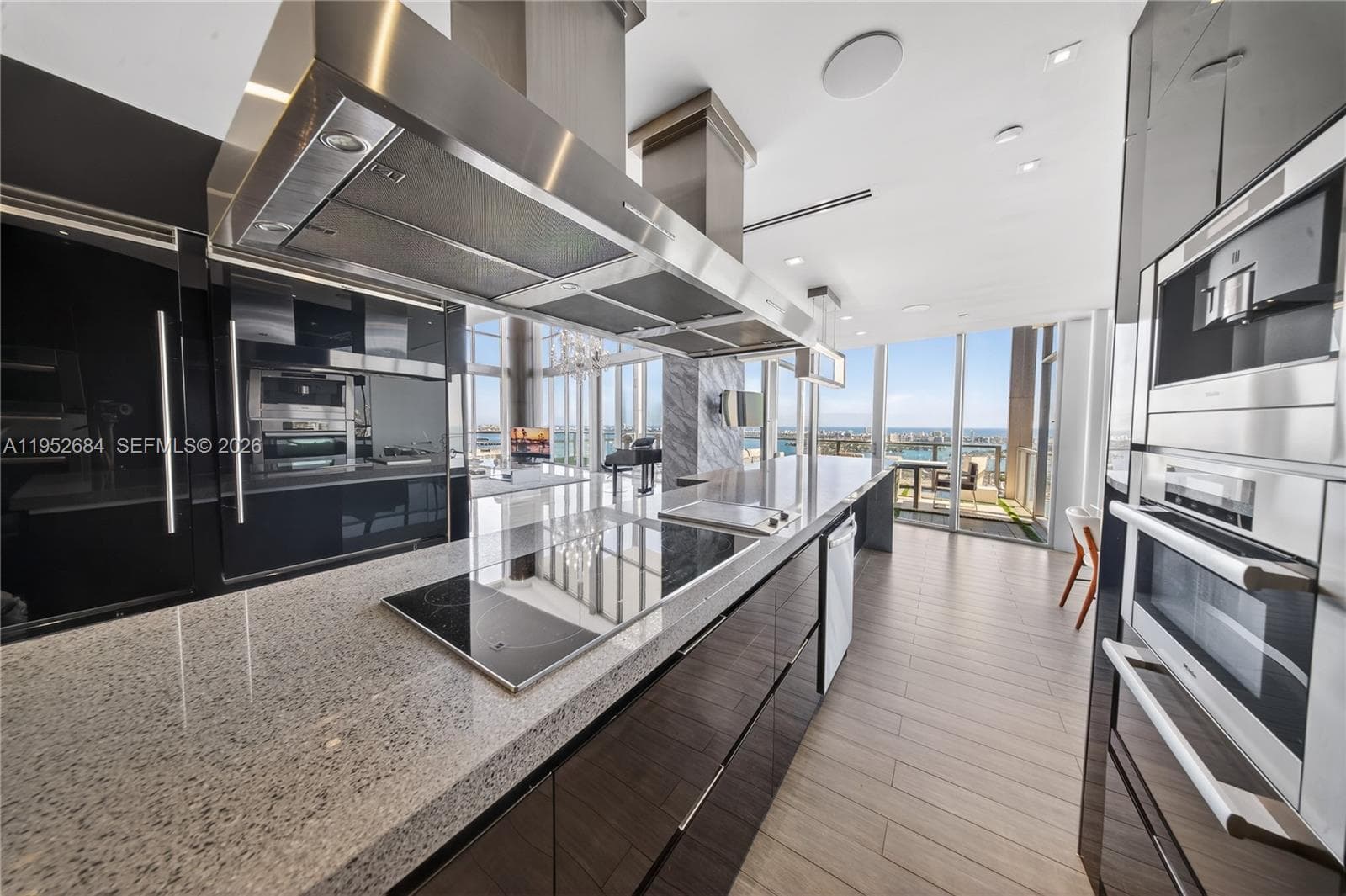 1100 Biscayne Blvd # 5306, Miami FL 33132 — 41