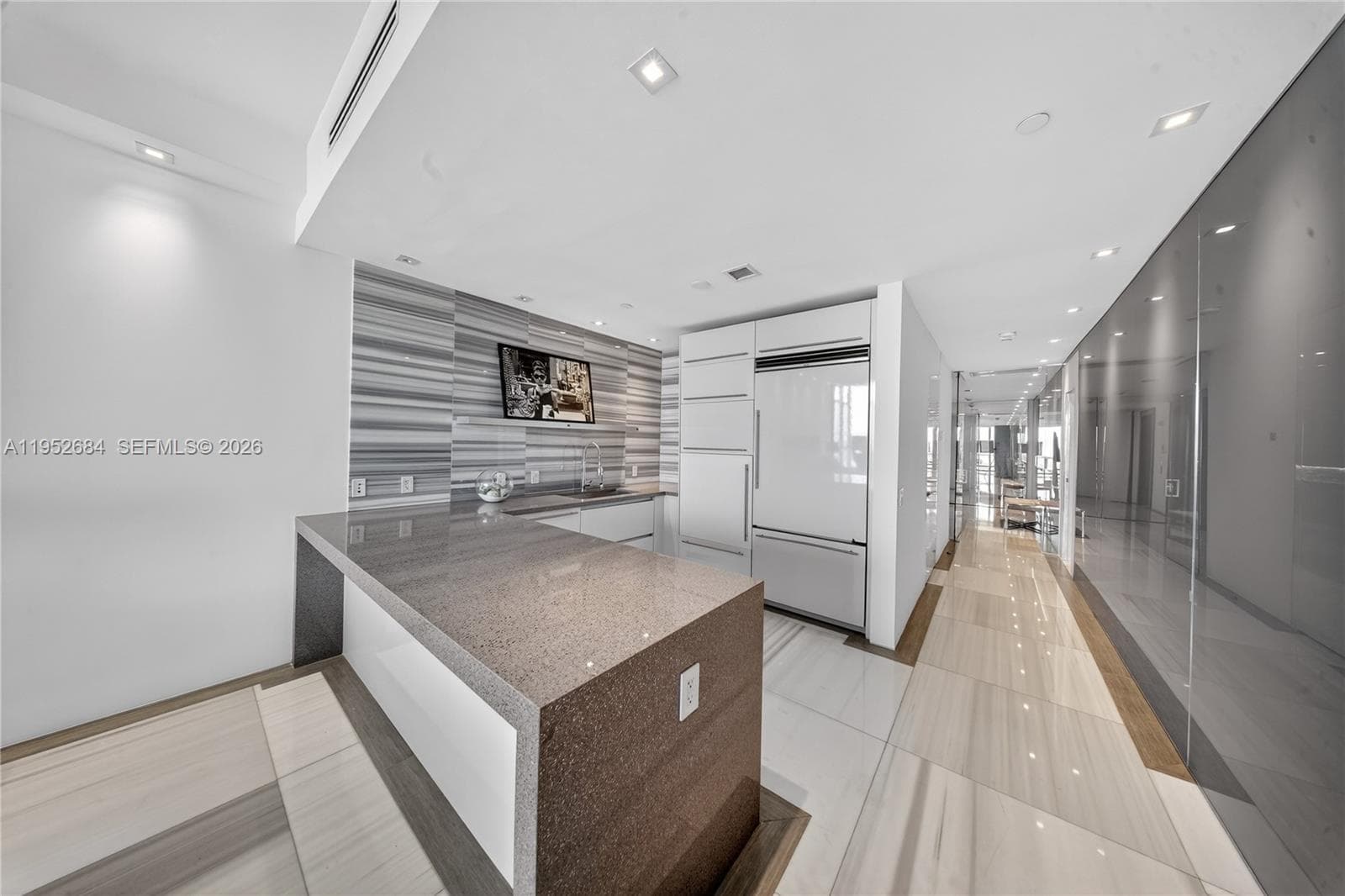 1100 Biscayne Blvd # 5306, Miami FL 33132 — 51