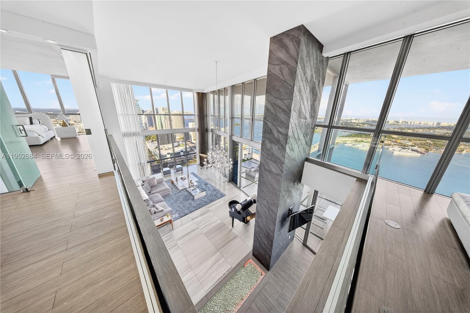 1100 Biscayne Blvd # 5306, Miami FL 33132 — 31